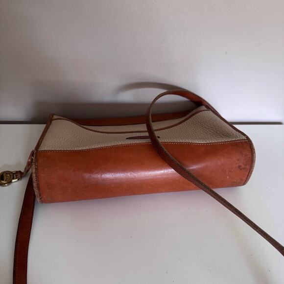 Dooney & Bourke All Weather Leather Vintage Crossbody Bag Cream Tan Leather - Picture 11 of 16